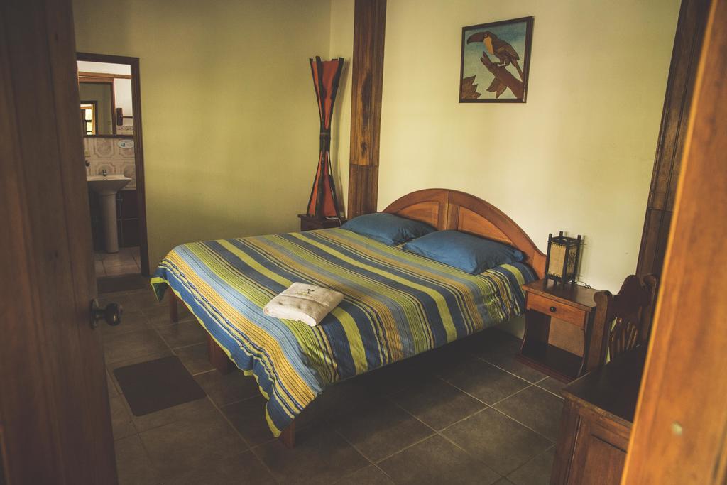 Hostal Las Palmas Puyo Exterior foto
